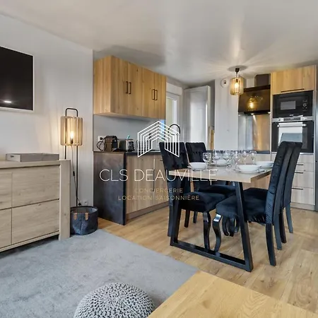 Touques : Appart de standing, Lits king size Extérieur photo